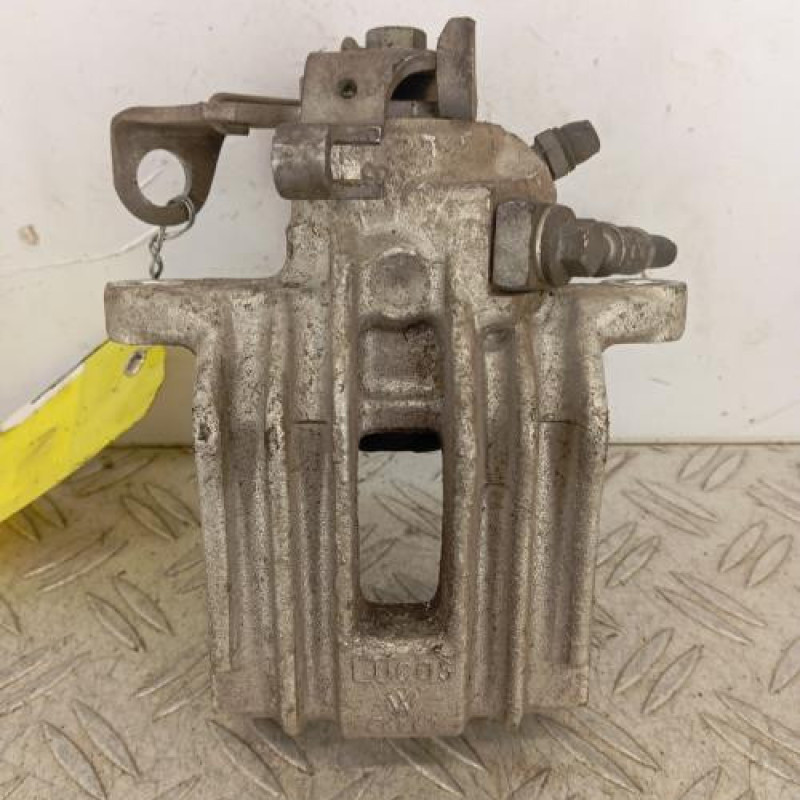 Etrier arriere droit (freinage) AUDI A1 1