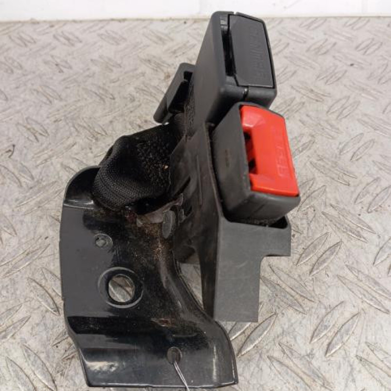 Attache ceinture arriere gauche RENAULT CLIO 3