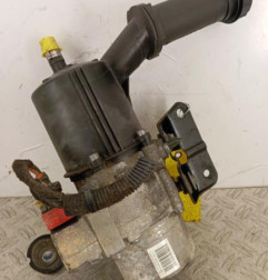 Pompe de direction PEUGEOT 307