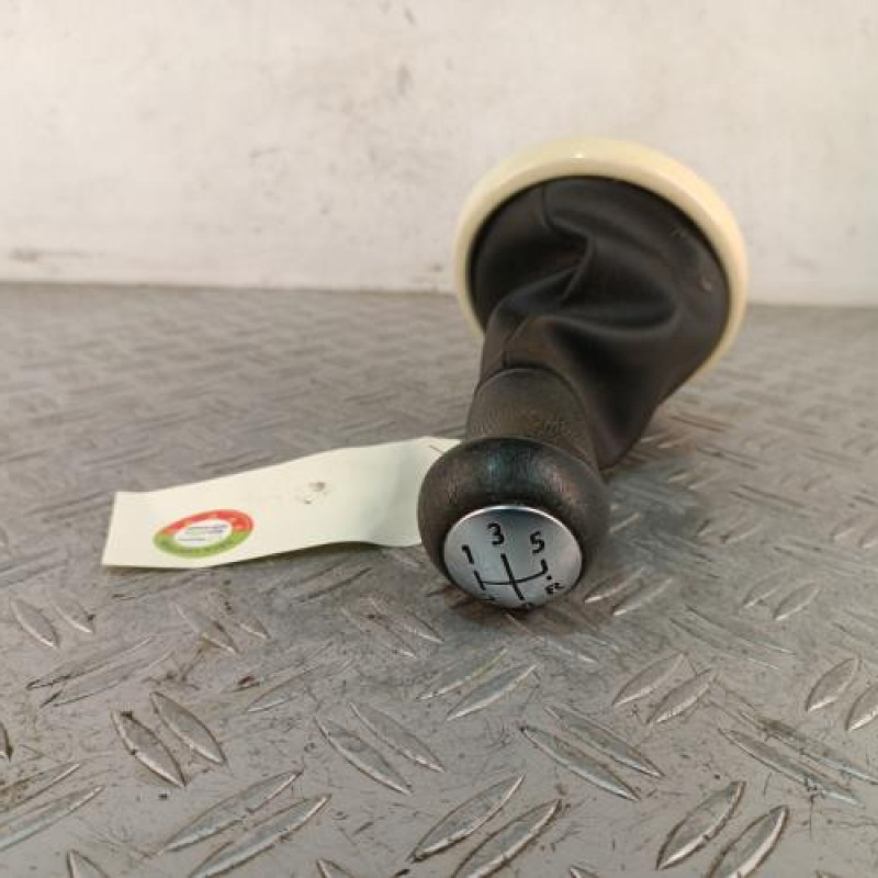 Pommeau de vitesses RENAULT TWINGO 3 Pommeau de vitesses RENAULT TWINGO 3