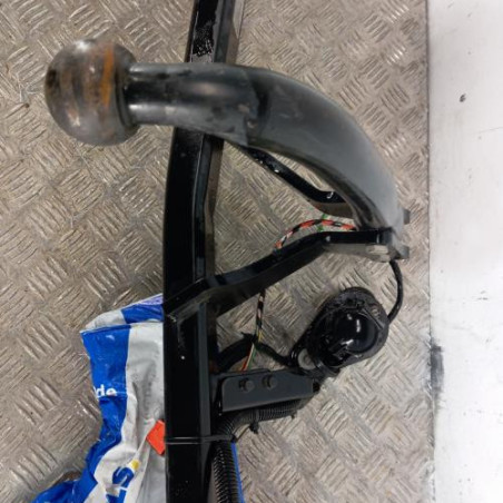 Attelage (boule de remorquage) PEUGEOT 3008 2