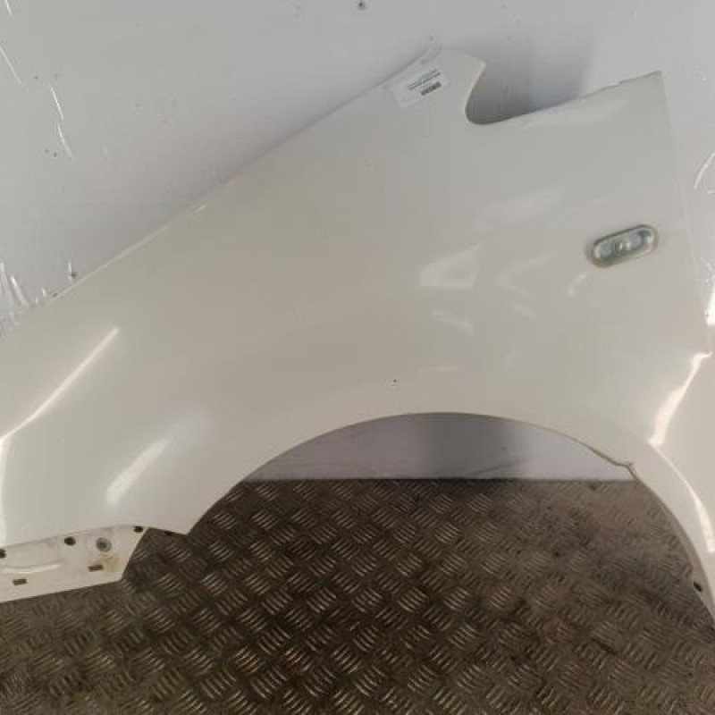 Aile avant gauche VOLKSWAGEN CADDY 3