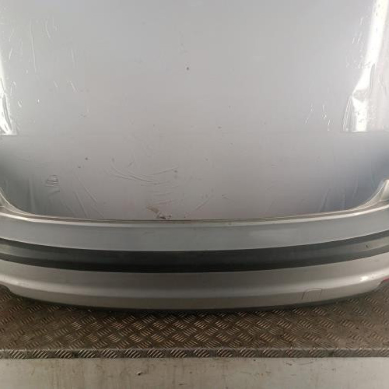 Pare choc arriere FORD FOCUS 2