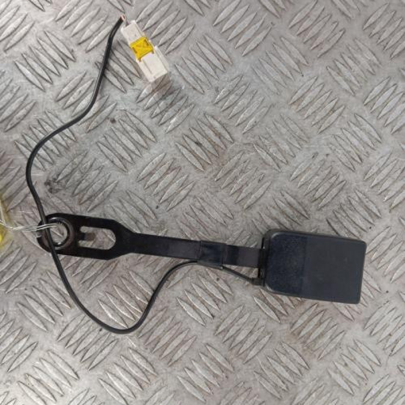 Attache ceinture avant gauche PEUGEOT 307