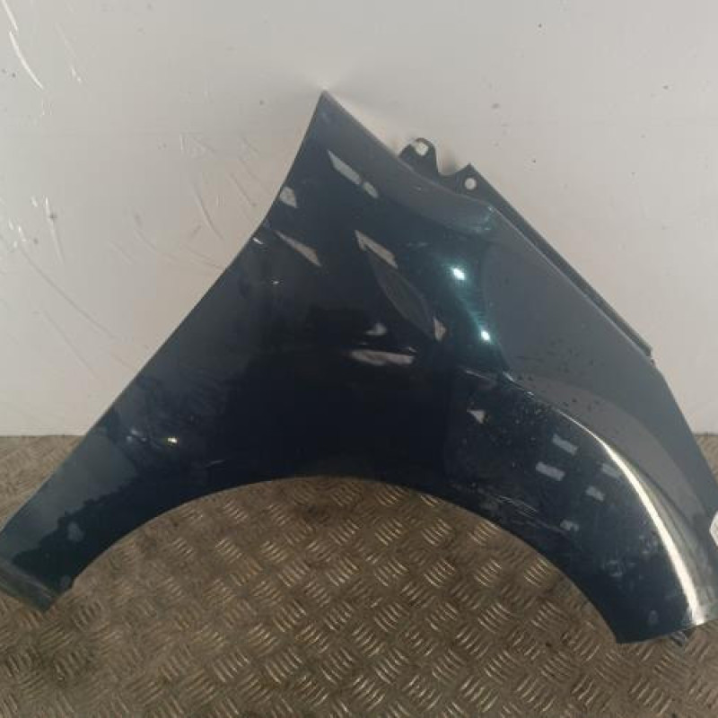 Aile avant droit FORD FIESTA 6