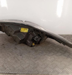 Optique avant principal droit (feux)(phare) FORD FIESTA 6