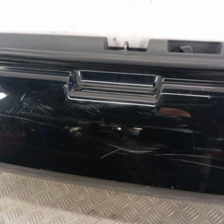 Hayon inferieur PEUGEOT 3008 1