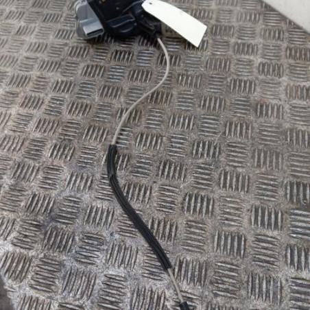 Serrure avant gauche PEUGEOT 307