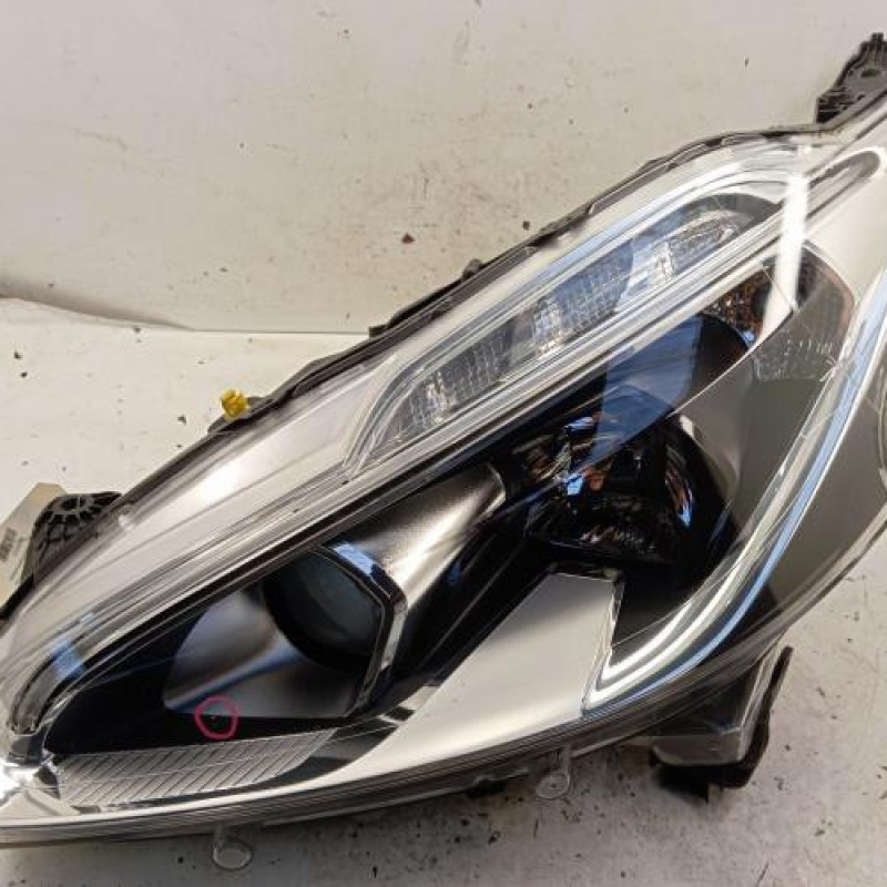 Optique avant principal gauche (feux)(phare) PEUGEOT 208 1