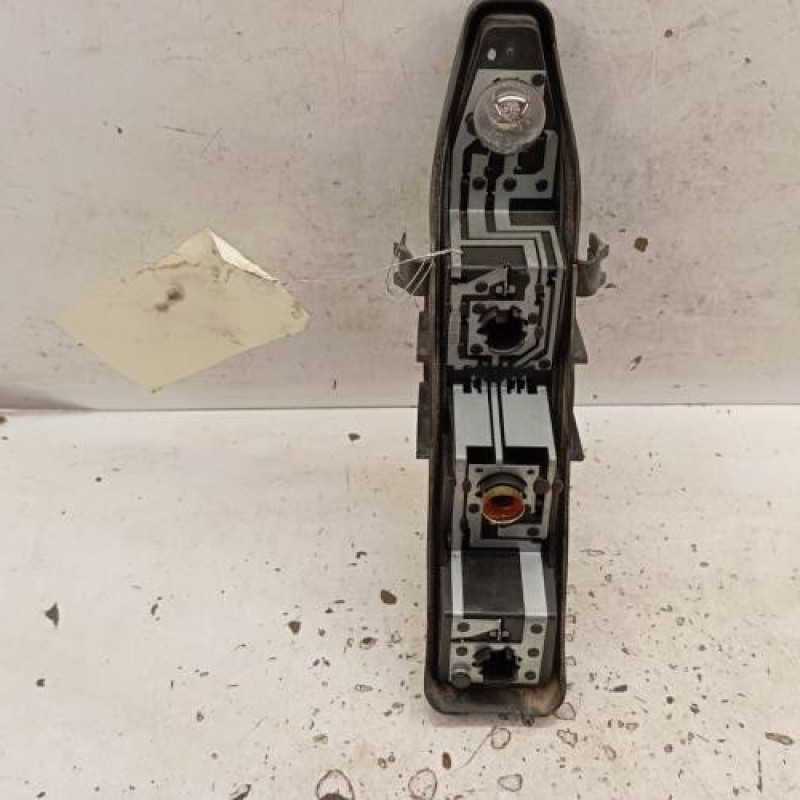 Platine feu arriere gauche RENAULT SCENIC 2