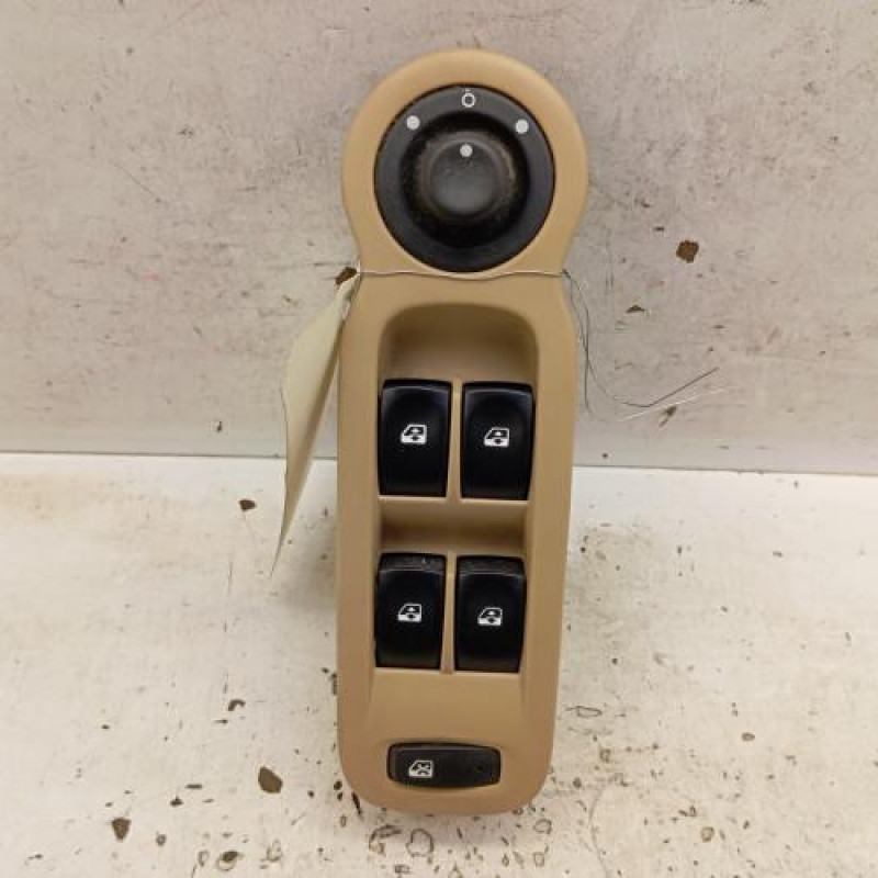 Interrupteur de leve vitre avant gauche RENAULT MODUS