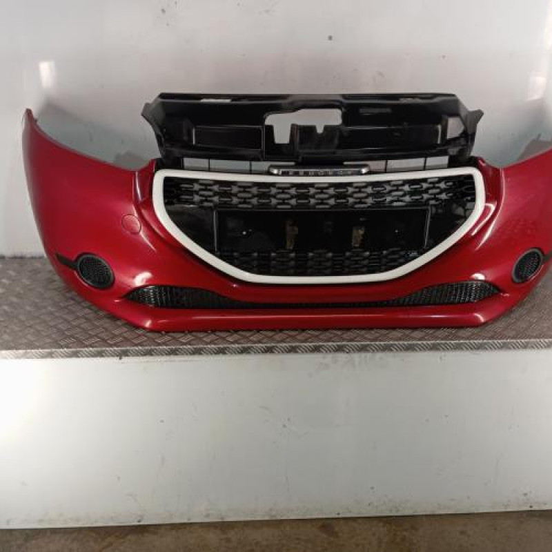Pare choc avant PEUGEOT 208 1
