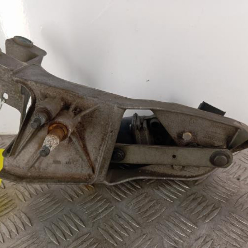 Moteur essuie glace avant RENAULT TWINGO 1
