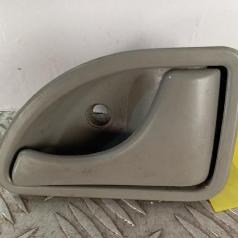 Poignee interieur avant droit RENAULT TWINGO 1