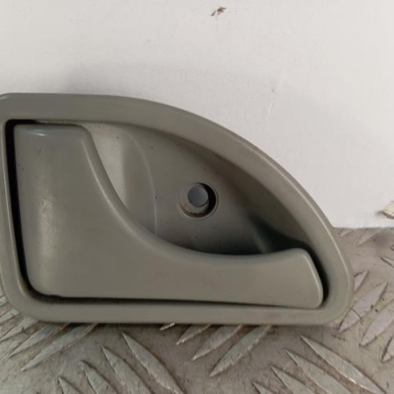 Poignee interieur avant gauche RENAULT TWINGO 1