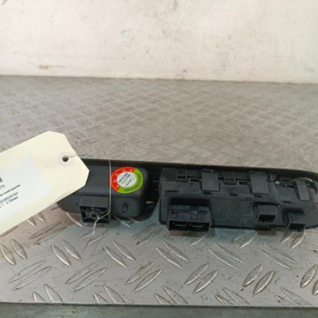 Interrupteur de leve vitre avant gauche PEUGEOT 5008 1