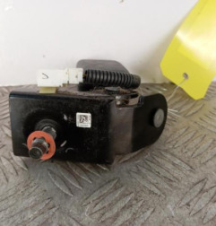 Attache ceinture arriere droit KIA OPTIMA 1