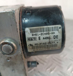 Bloc ABS (freins anti-blocage) MAZDA 3 1 Photo n°3