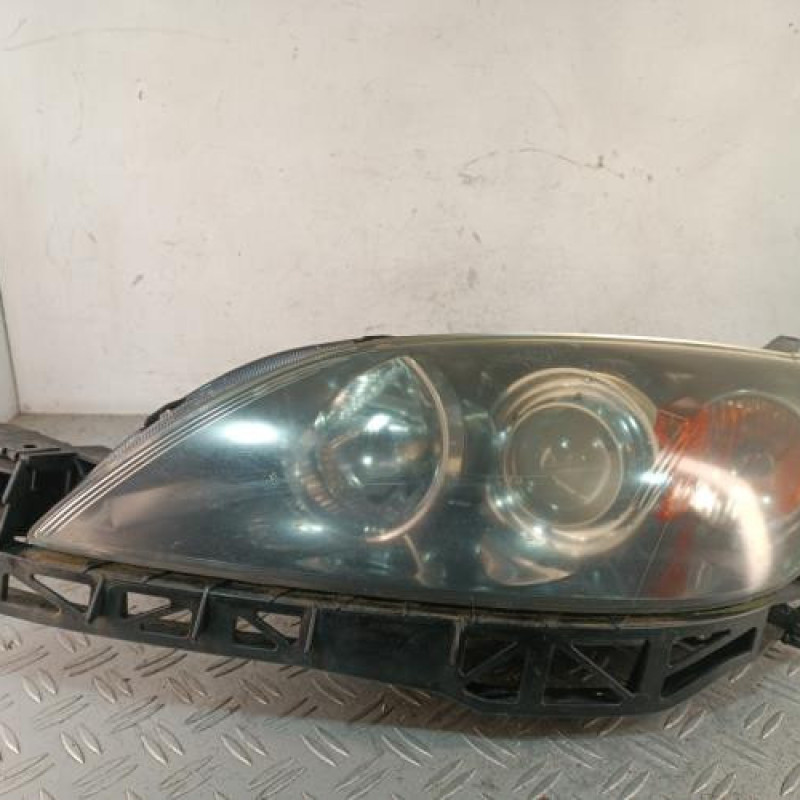 Optique avant principal gauche (feux)(phare) MAZDA 3 1