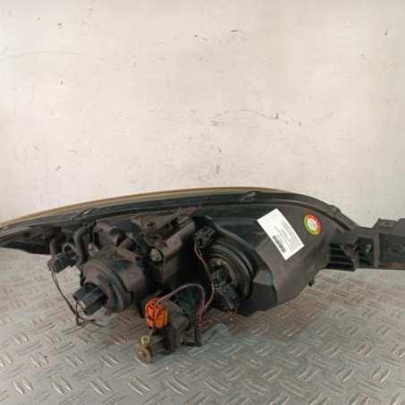 Optique avant principal gauche (feux)(phare) MAZDA 3 1