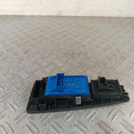 Interrupteur de leve vitre avant gauche FIAT GRANDE PUNTO