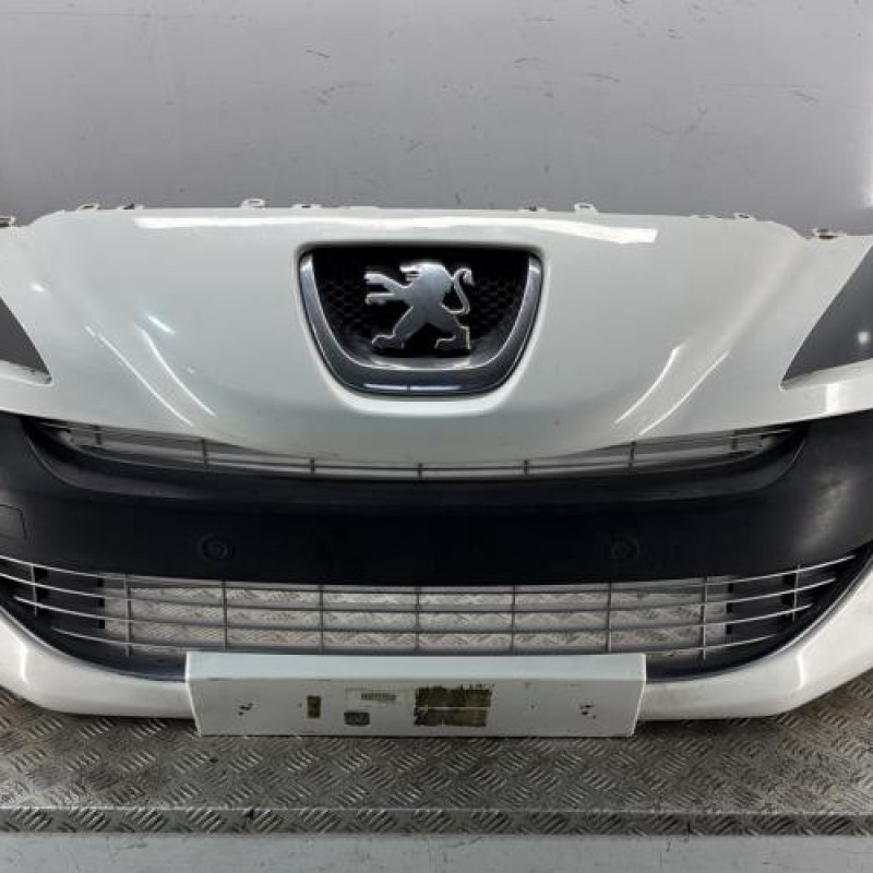 Pare choc avant PEUGEOT 308 1