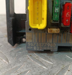 Boitier servitude moteur (BSM) PEUGEOT 5008 1