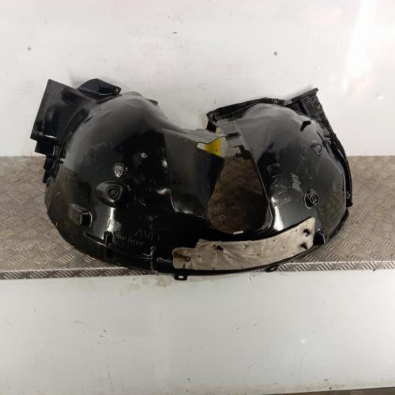 Pare boue avant droit PEUGEOT 3008 2