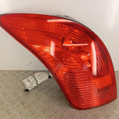 Feu arriere principal gauche (feux) PEUGEOT 308 1 SW Photo n°1