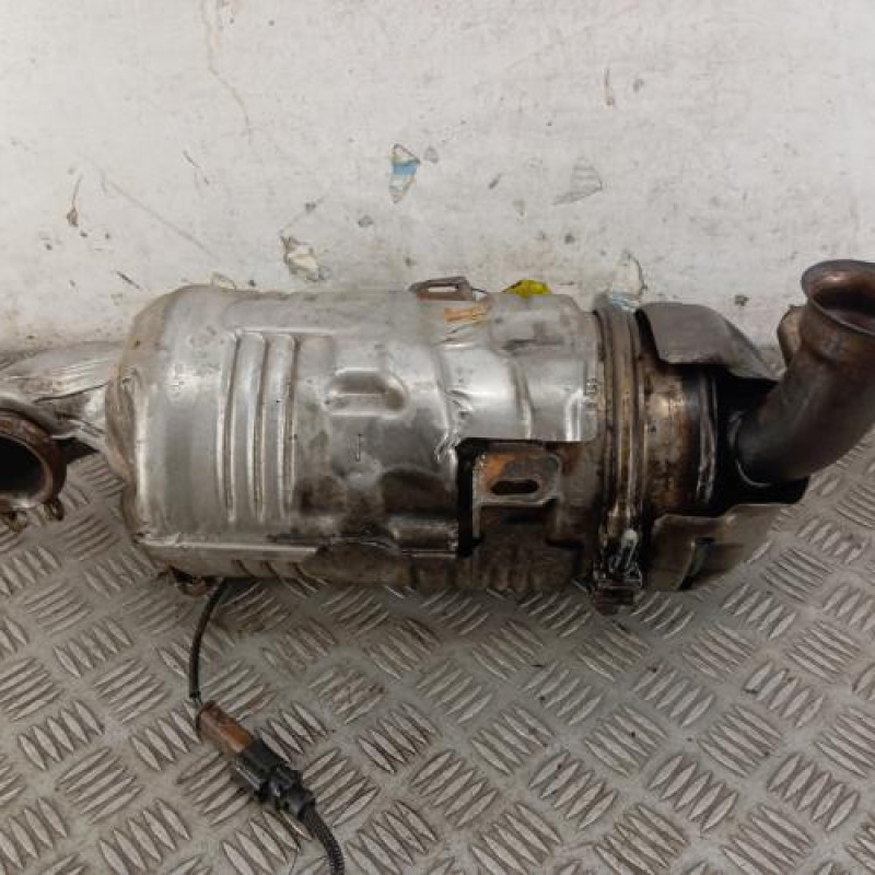 Catalyseur (echappement) PEUGEOT 208 1