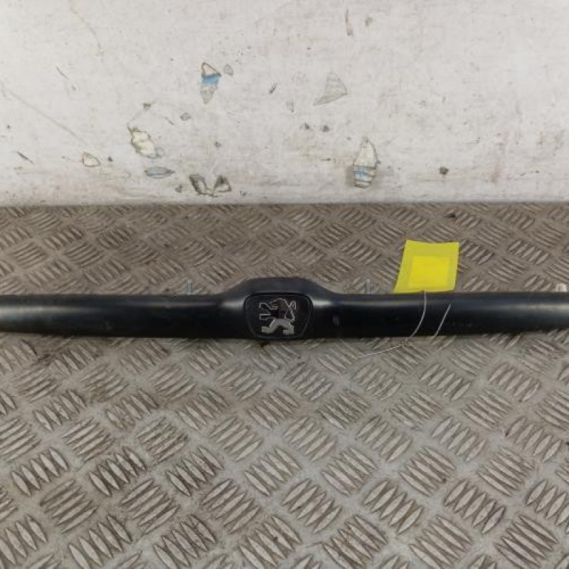 Baguette de coffre PEUGEOT 206