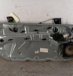 Leve vitre electrique avant gauche VOLKSWAGEN POLO 4 Photo n°1