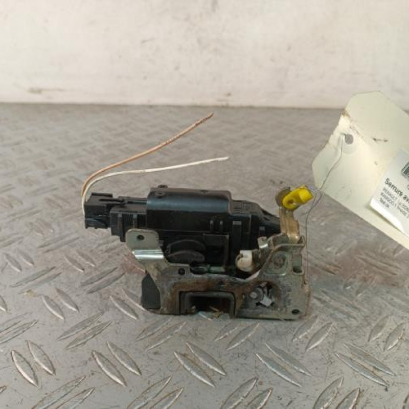 Serrure avant droit RENAULT KANGOO 1