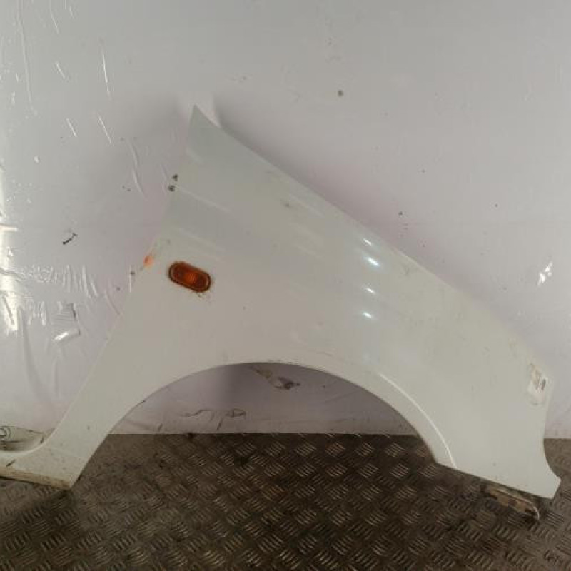 Aile avant droit RENAULT CLIO 2