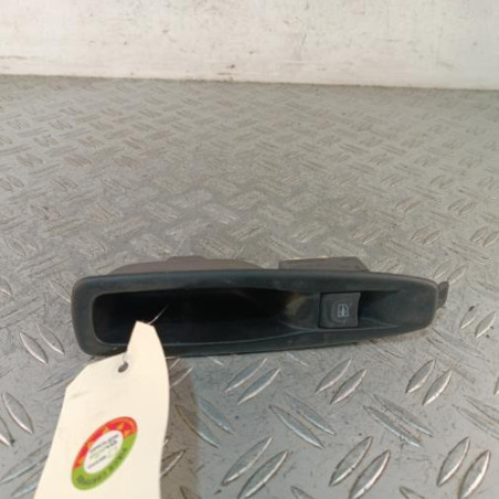 Interrupteur de leve vitre arriere gauche RENAULT CAPTUR 1 Photo n°1