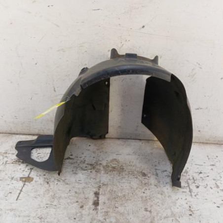 Pare boue avant droit PEUGEOT 208 1