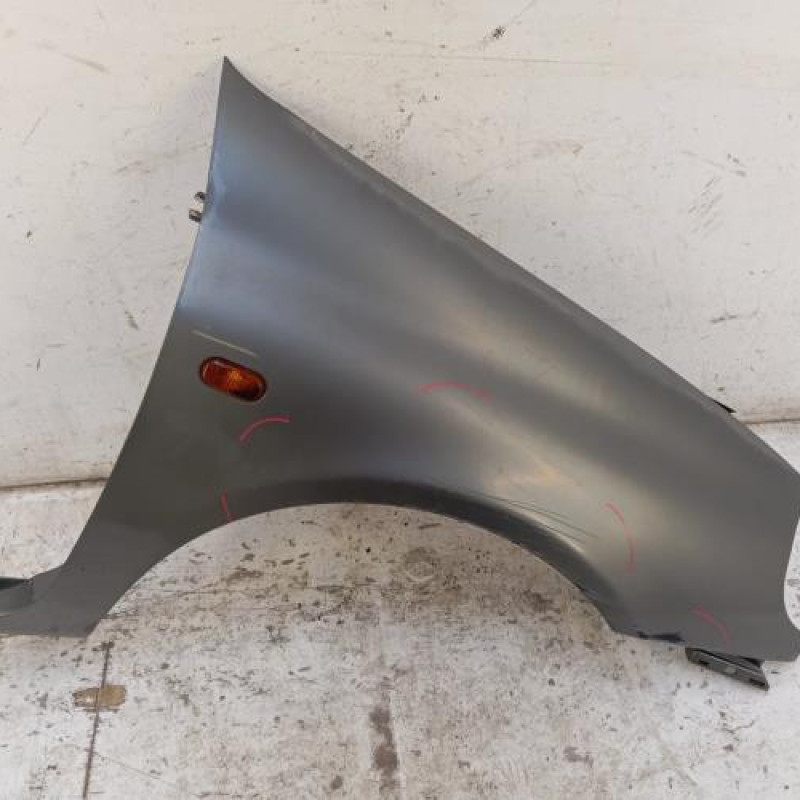 Aile avant droit RENAULT CLIO 2