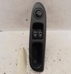 Interrupteur de leve vitre avant gauche RENAULT CLIO 2 Photo n°1