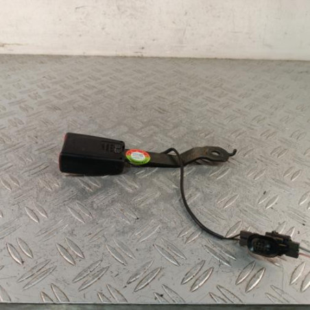 Attache ceinture avant droit RENAULT CLIO 3