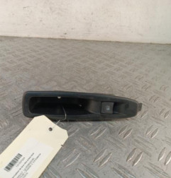 Interrupteur de leve vitre arriere droit RENAULT CAPTUR 1 Photo n°1