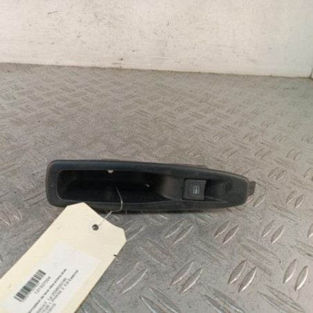 Interrupteur de leve vitre arriere droit RENAULT CAPTUR 1 Photo n°1