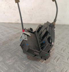 Serrure arriere droit NISSAN QASHQAI 2