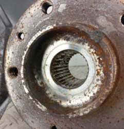 Moyeu avant droit RENAULT KADJAR