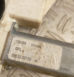 Leve vitre electrique avant gauche TOYOTA COROLLA 10 Photo n°3