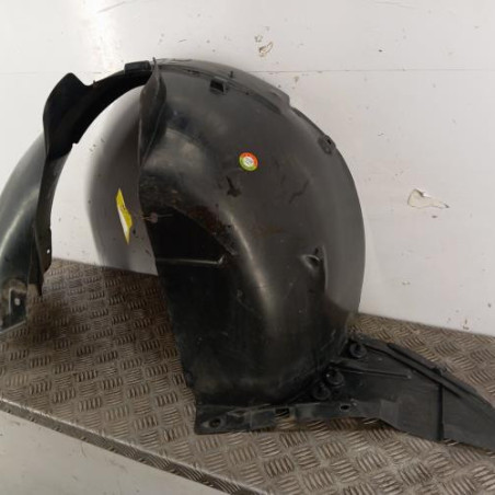 Pare boue avant gauche CITROEN C3 PICASSO Photo n°1