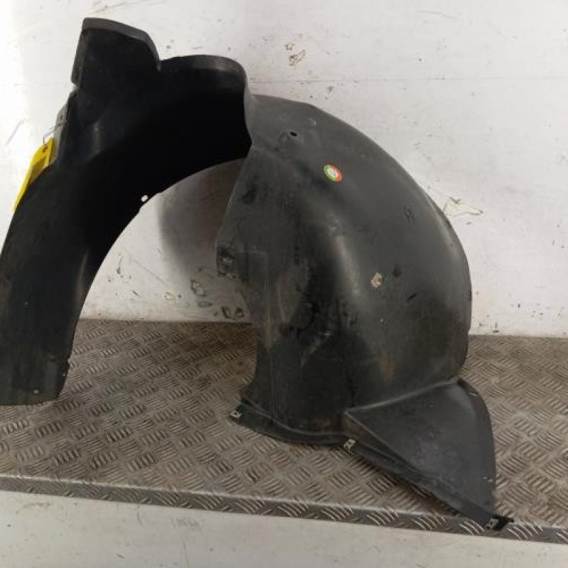 Pare boue avant gauche VOLKSWAGEN POLO 4