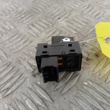 Interrupteur de leve vitre avant droit KIA PICANTO 3