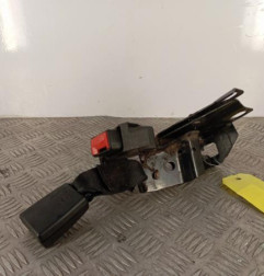 Attache ceinture arriere gauche RENAULT CLIO 3 Photo n°1