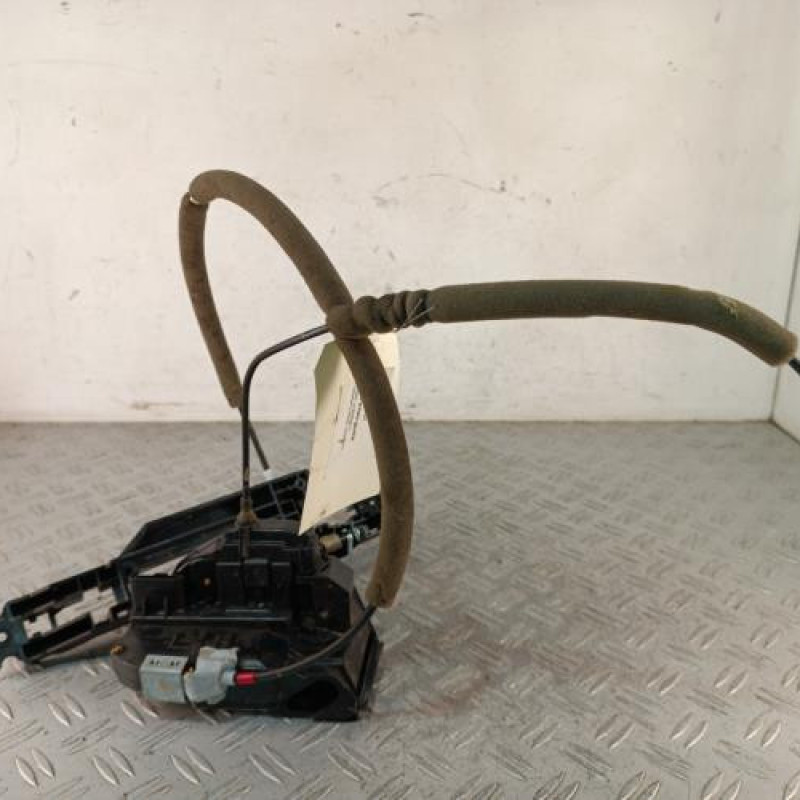 Serrure arriere gauche NISSAN QASHQAI 2