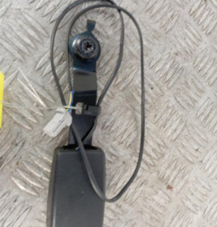Attache ceinture avant gauche FIAT GRANDE PUNTO Photo n°1